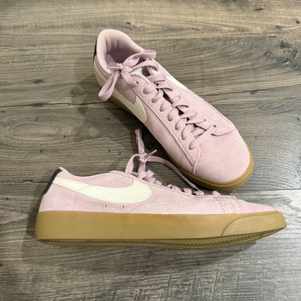 Nike Blazer Low SD‎ Psychic Pink Suede Gum Sole Sneakers Women's 9